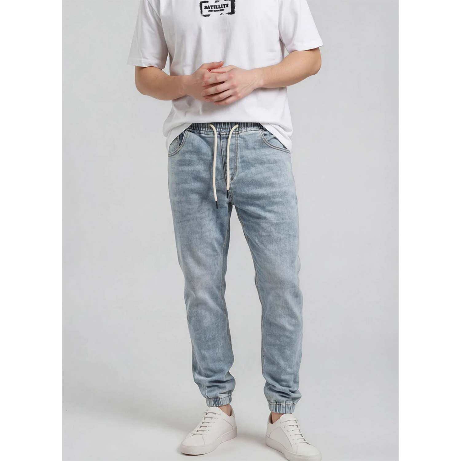 Waist/Ankles Elastic Light Wash Jeans
